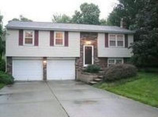 5040 Meadowridge Ln, Gibsonia, PA
