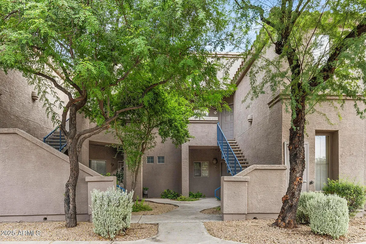 Building Photo - 11680 E Sahuaro Dr #2017