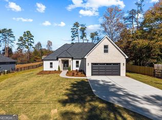 3715 Cameron Cir, Gainesville, GA 30506