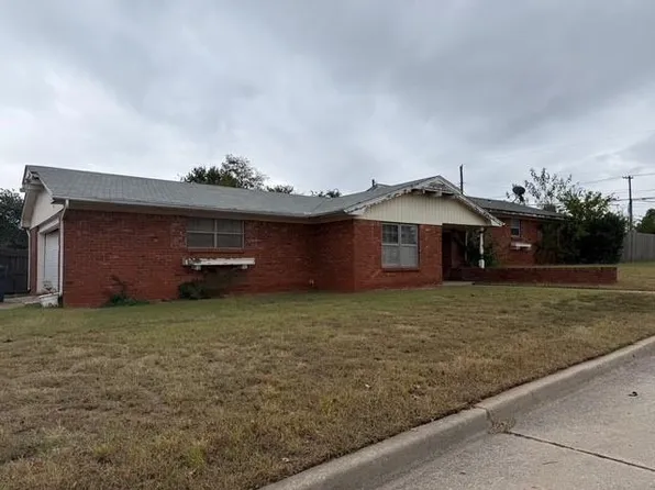 5512 NW 64th St, Warr Acres, OK 73132