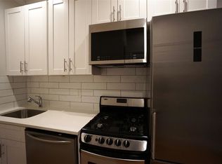 305 E 56th St APT 1F, New York, NY 10022