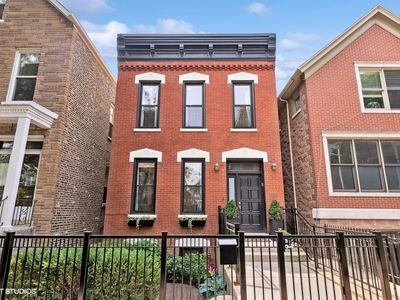 2021 W Moffat St, Chicago, IL, 60647