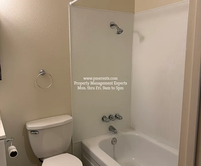 1331 Pinetree Dr #3 — Photo 10