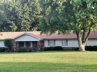 1409 E Walnut St, Rogers, AR 72756