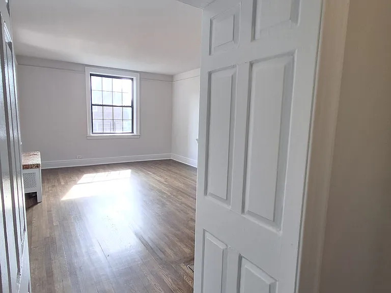 6860 108th St #3H — Photo 3