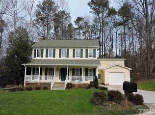 102 Fallsworth Dr, Cary, NC 27513