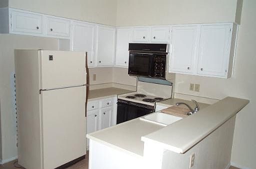 3rd image of 1802 GARYS PARK #1