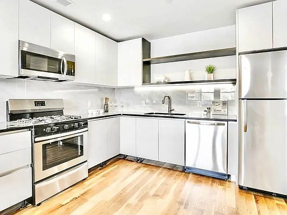 3rd image of 1543 E 19th St #8DD