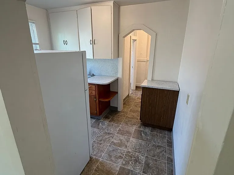 202 NW 15th St #5 — Photo 8