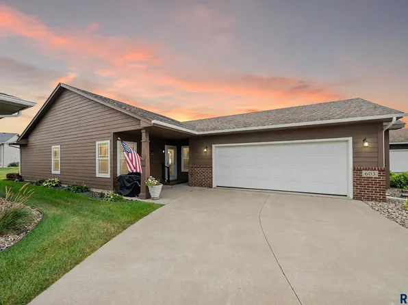 603 Spruce St, Harrisburg, SD 57032