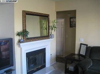 3rd image of 542 Olympic Ave