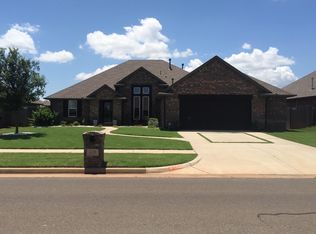 2204 NW 173rd St, Edmond, OK 73012