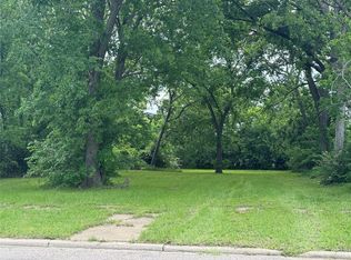 812 N Willow St, Sherman, TX 75090