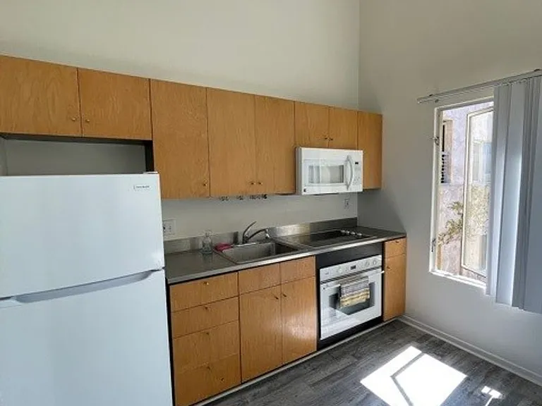 1601 Kettner Blvd #30 — Photo 12