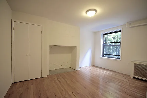 Rented by KYLM, LLC | media 28