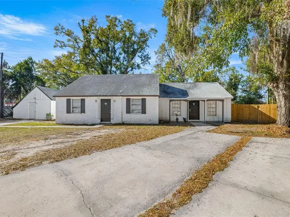 1403 College Park Ln, Tampa, FL 33612