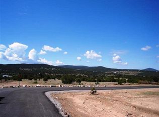 400 Sedillo Hill Pl, Tijeras, NM 87059