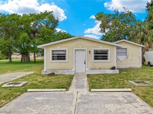 2176 Davis St, Fort Myers, FL 33916