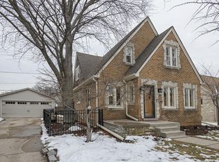 2925 N 67th St, Milwaukee, WI 53210