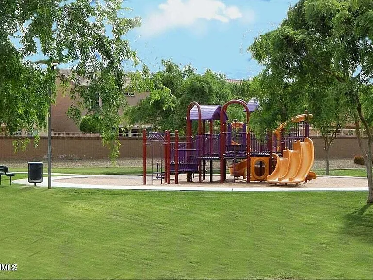 8773 W Dahlia Dr — Photo 31