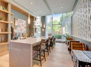 The Apartments at Lincoln Common, Chicago, IL 60614