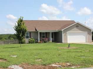 1450 Stevenson Mill Rd, Russellville, KY 42276