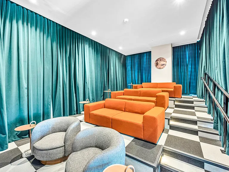 Building's Lounge