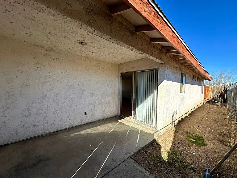 RV T 13915 — Photo 16