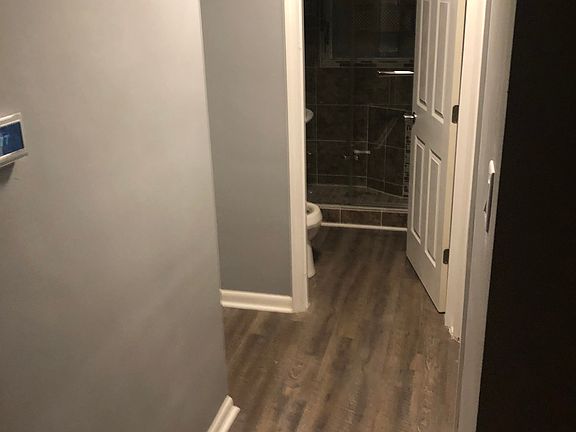 5th image of 897 Campbell Ave