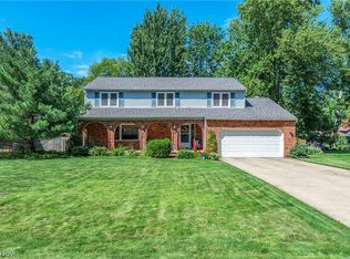 8380 Paddock Ct, Mentor, OH 44060