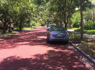 240 23rd Ave N, Saint Petersburg, FL 33704