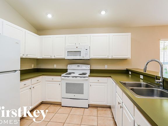 5th image of 8829 Cypress Preserve Pl