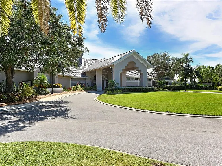 9300 Clubside Cir #1306 — Photo 16