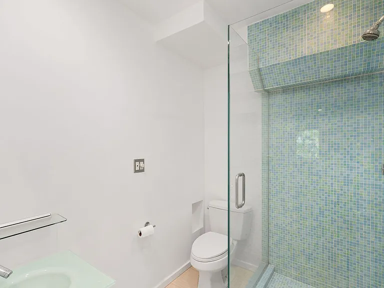 10645 Wilshire Blvd #101 — Photo 24