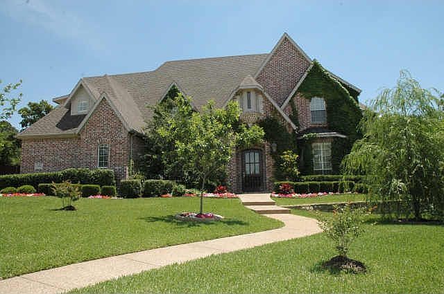 1st image of 2108 Saint James Pl