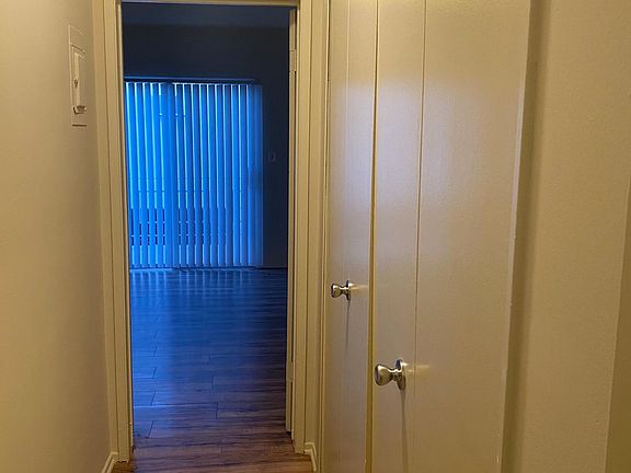 4th image of 401 E Harvard St #11