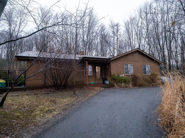 110 Clarks Ln, Mars, PA 16046