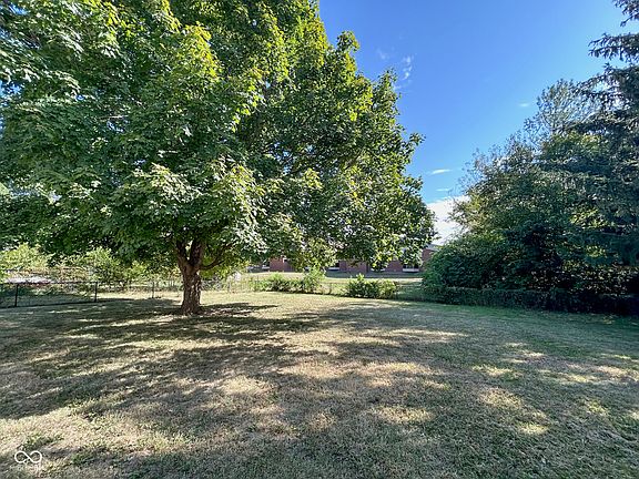 3rd image of 3417 Summerfield Dr