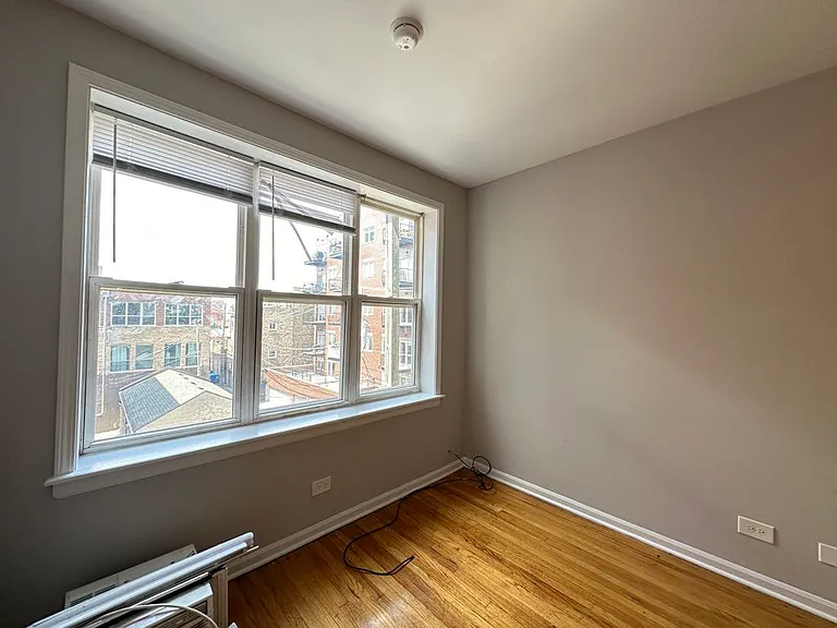 914 W Dakin St #513 — Photo 15