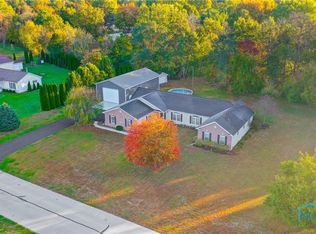 4080 Creekside Dr, Swanton, OH 43558