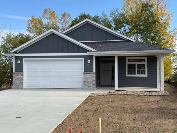 1041 Harvest Way, Lake City, MN 55041