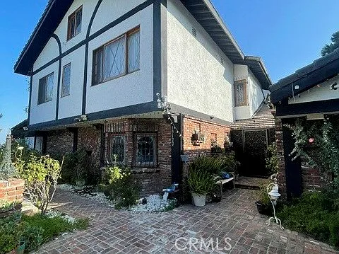 1 bed, 400 sqft, $1,595 — Photo 1