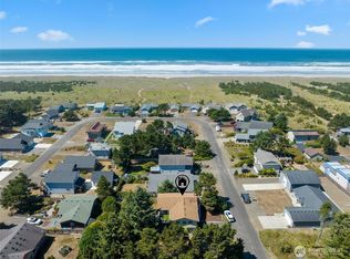 1210 195th St, Long Beach, WA 98631