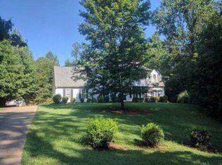 128 Griggs Rd, Six Mile, SC 29682