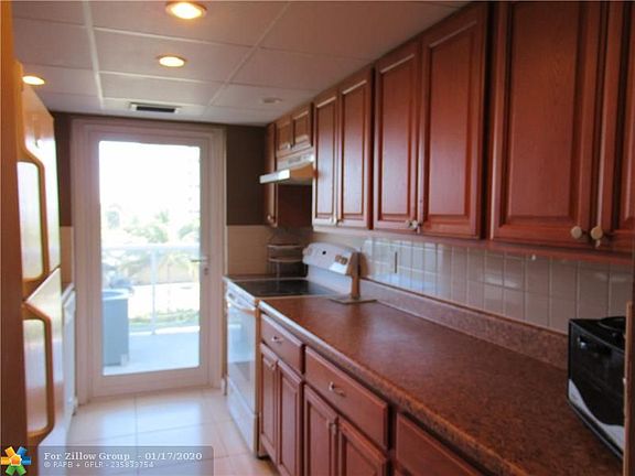 5th image of 2841 N Ocean Blvd APT 406