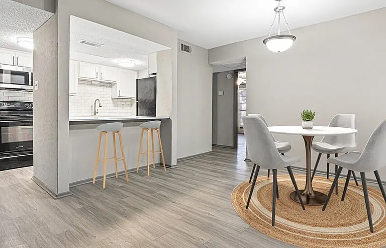 Cutter's Point Apartment Homes — Photo 6