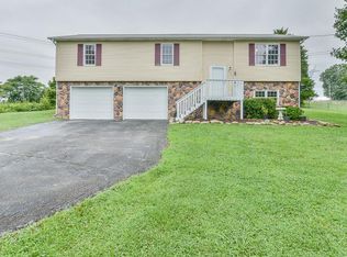 242 Harmony Acres Dr W, Jonesborough, TN 37659