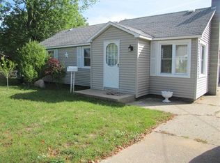 408 Colfax St, Cadillac, MI 49601