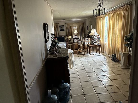 4th image of 1414 10th St