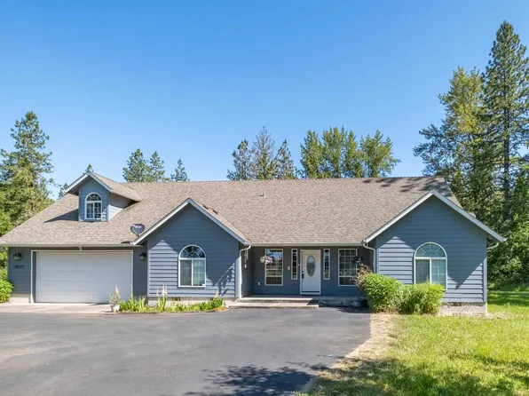 38717 Lacomb Dr, Lebanon, OR 97355